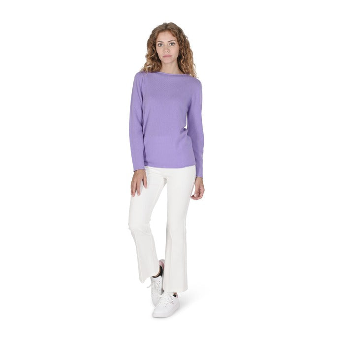 Crown of Edinburgh Cashmere - Crown of Edinburgh Cashmere Womens Boat Neck Sweater COE 0025 LAVENDER