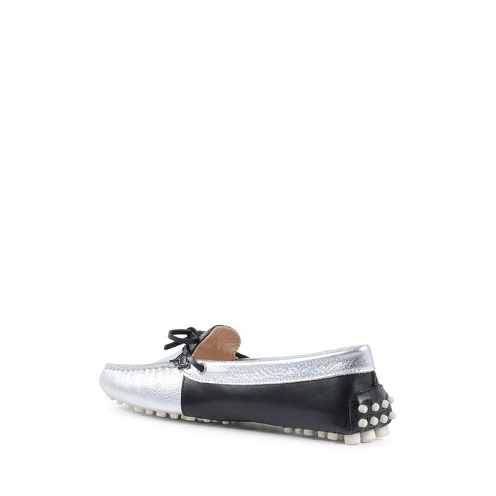 Dee Ocleppo - Queen Loafer