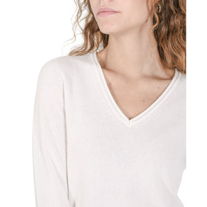 Crown of Edinburgh Cashmere - Crown of Edinburgh Cashmere Womens V Neck Sweater COE 0022 OFF WHITE