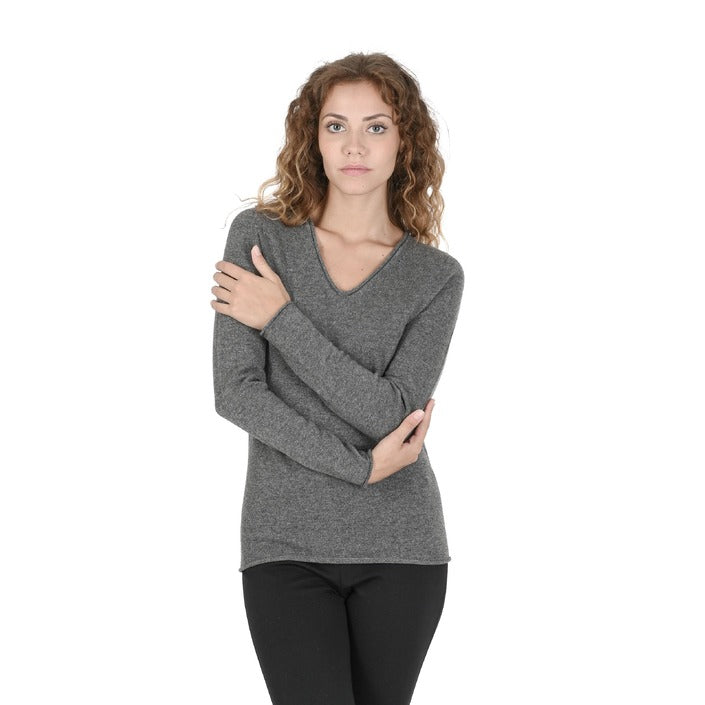 Crown of Edinburgh Cashmere - Crown of Edinburgh Cashmere Womens V Neck Sweater COE 0022 GREY