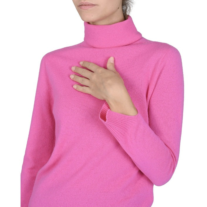 Crown of Edinburgh Cashmere - Crown of Edinburgh Cashmere Womens Turtleneck Sweater COE 0023 FUSCHIA