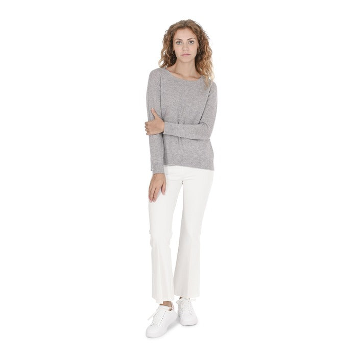 Crown of Edinburgh Cashmere - Crown of Edinburgh Cashmere Womens Square Neck Sweater COE 006 OYSTER