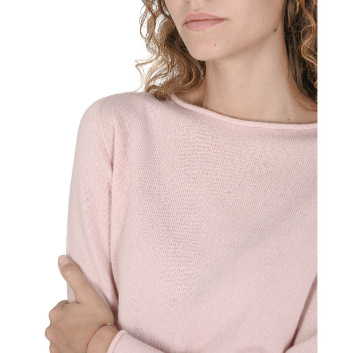 Crown of Edinburgh Cashmere - Crown of Edinburgh Cashmere Womens Boat Neck Sweater COE 0025 BABY PINK