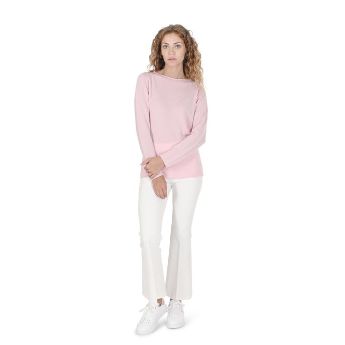 Crown of Edinburgh Cashmere - Crown of Edinburgh Cashmere Womens Boat Neck Sweater COE 0025 LIGHT PINK