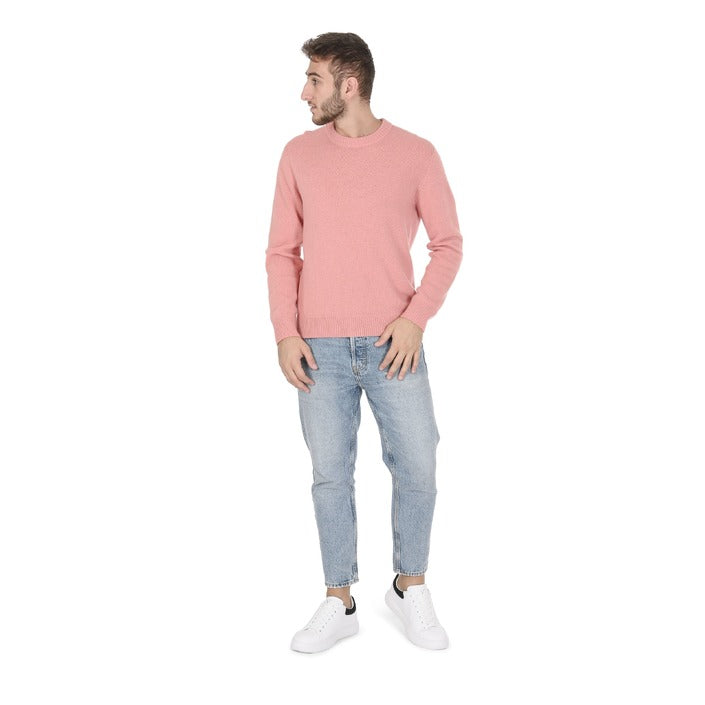 Crown of Edinburgh Cashmere - Crown of Edinburgh Cashmere Mens Round Neck Sweater COE 009 SALMON