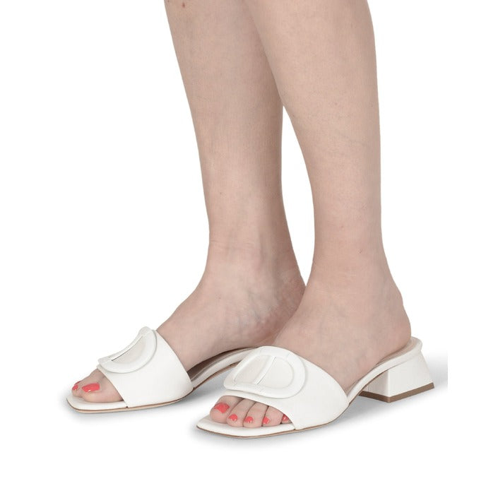 Dee Ocleppo - Dizzy Logo Mule - White