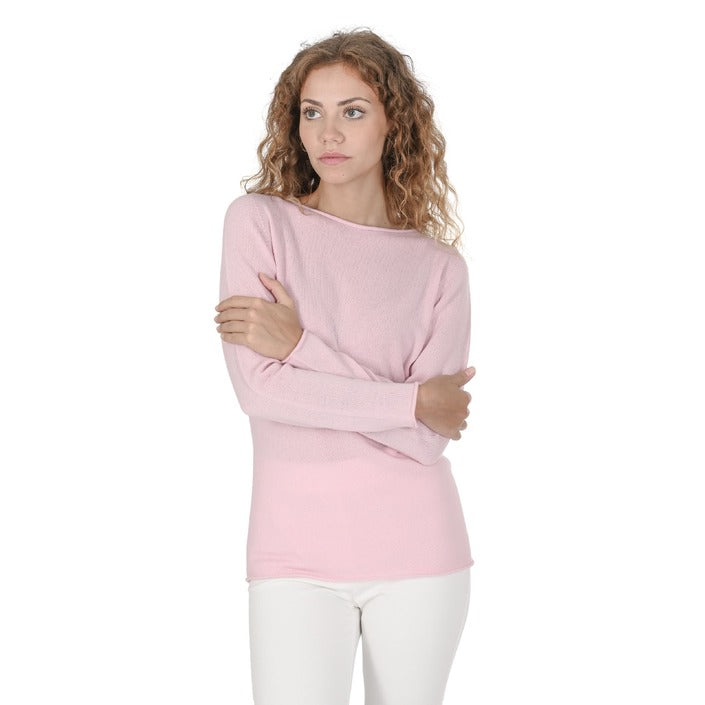 Crown of Edinburgh Cashmere - Crown of Edinburgh Cashmere Womens Boat Neck Sweater COE 0025 LIGHT PINK