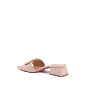 Dee Ocleppo - Dizzy Logo Mule Nude