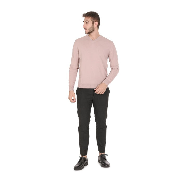 Crown of Edinburgh Cashmere - Crown of Edinburgh Cashmere Mens V Neck Sweater COE 0012 DUSTY PINK