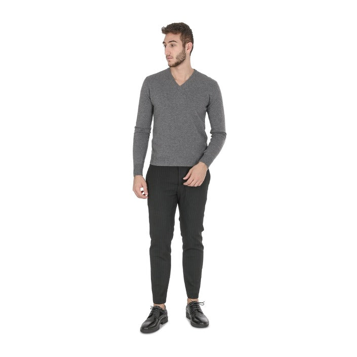 Crown of Edinburgh Cashmere - Crown of Edinburgh Cashmere Mens V Neck Sweater COE 0012 GREY